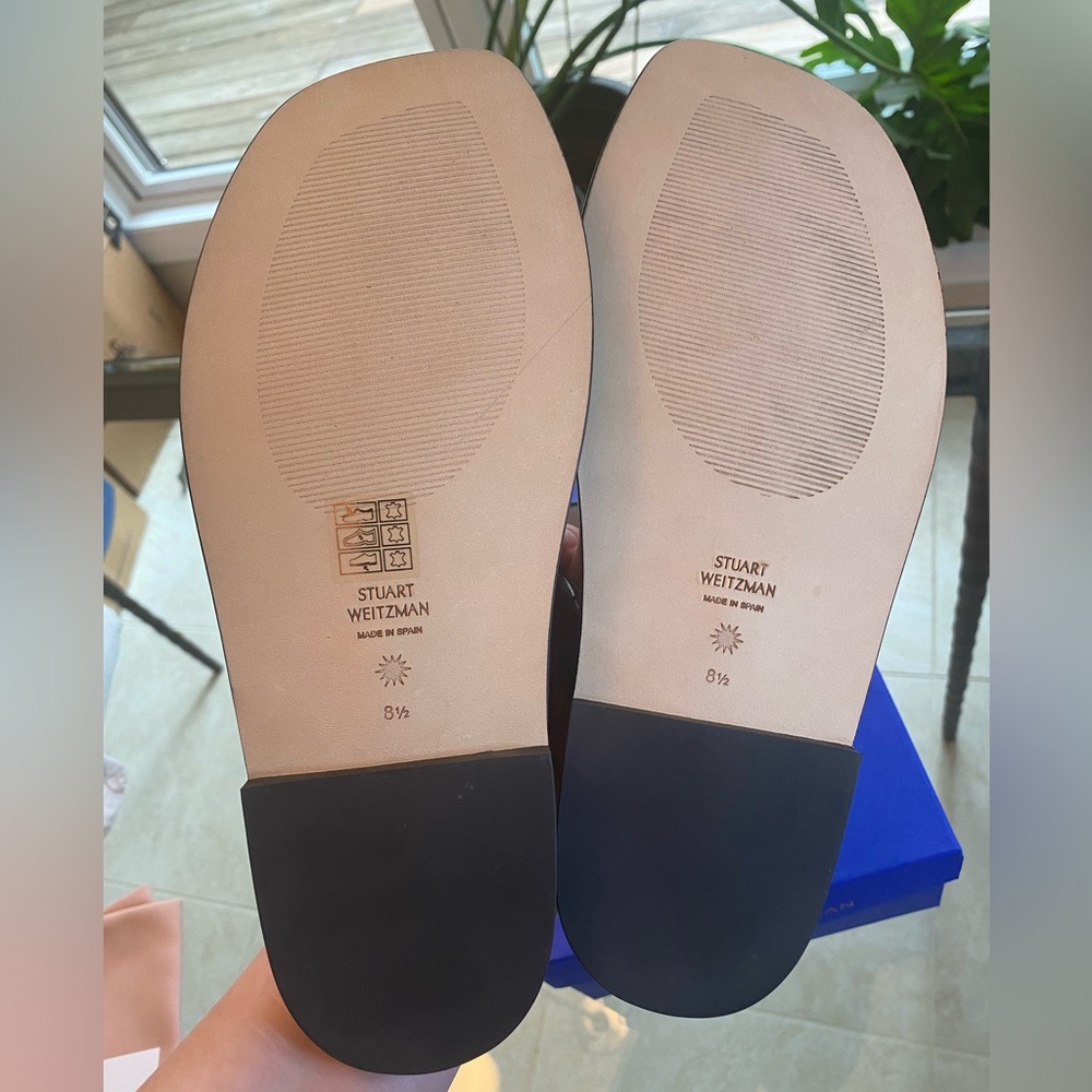 Stuart Weitzman Lyla Flat Leather Sandal Black Size 8.5, NWT - Picture 11 of 15